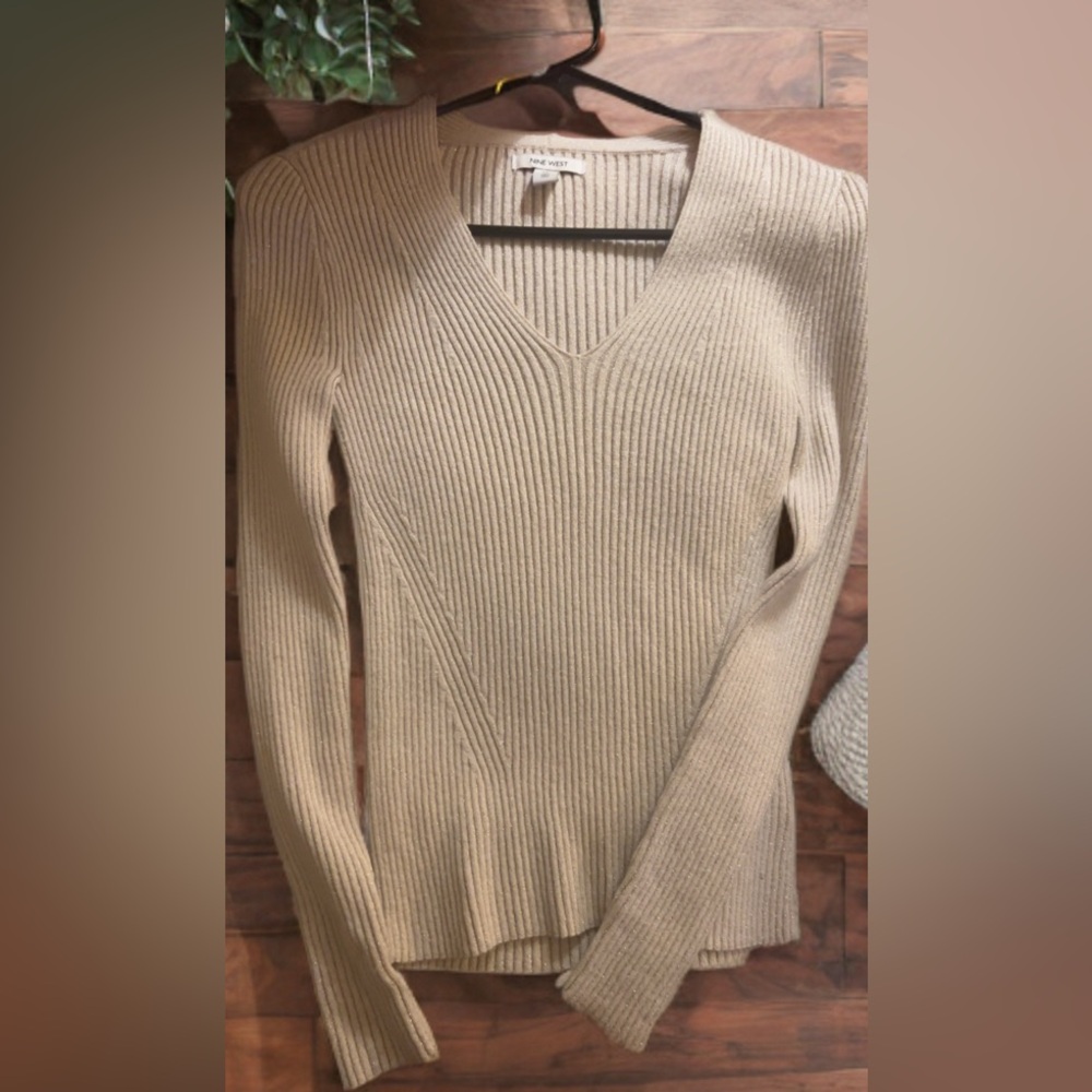 Nine West V-Neck Ribbed Sweater - Cream sparkly